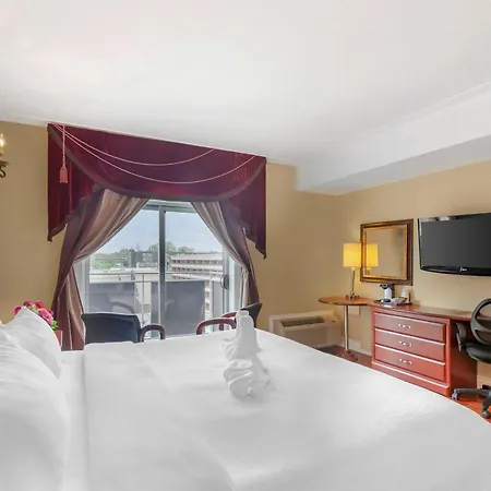 Quality Hotel Fallsview Cascade-3